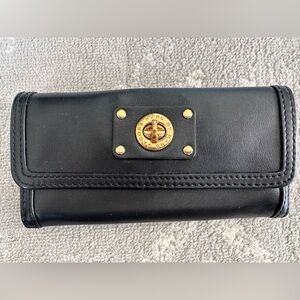 Authentic Marc by Marc Jacobs Turnlock Black Leather Trifold Wallet LIKE NEW